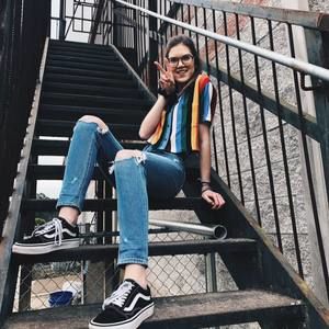 Meet your Posher, Anna